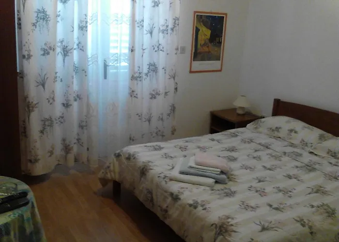 Jadranka Gostinjska kuća 3*